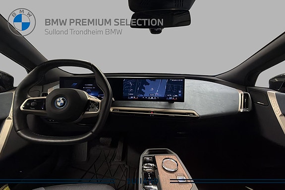 BMW iX 9 of 27