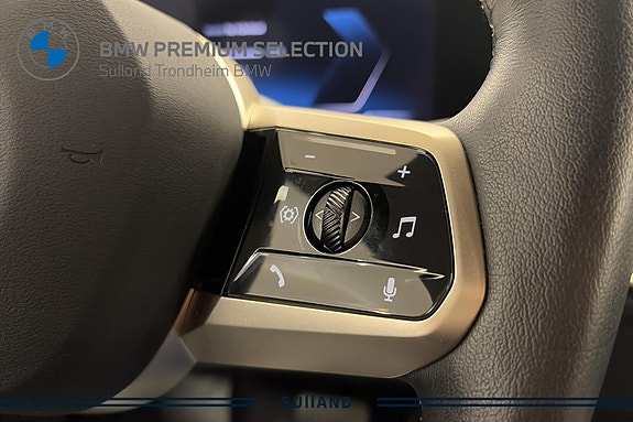 BMW iX 16 of 27