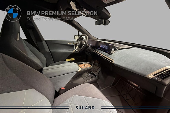 BMW iX 19 of 27