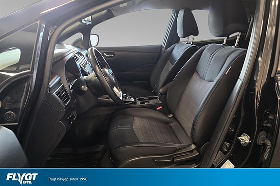 Nissan Leaf 6 of 25