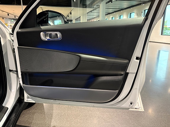 Hyundai Ioniq 6 12 of 30