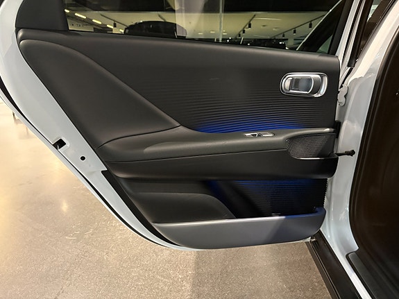 Hyundai Ioniq 6 18 of 30