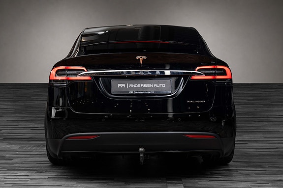 Tesla Model X 5 of 30