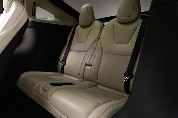 Tesla Model X 18 of 30