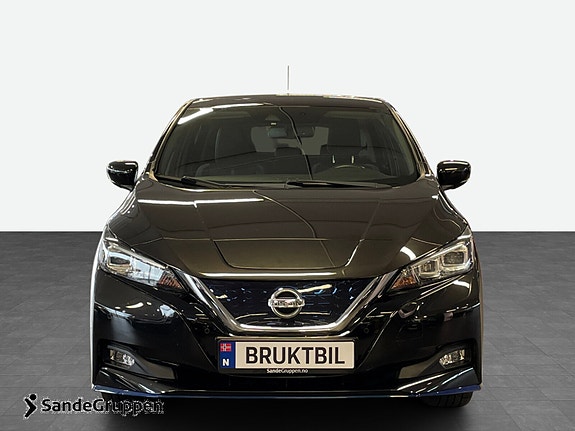 Nissan Leaf 8 of 16
