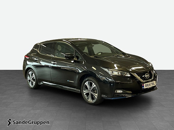 Nissan Leaf 7 of 16