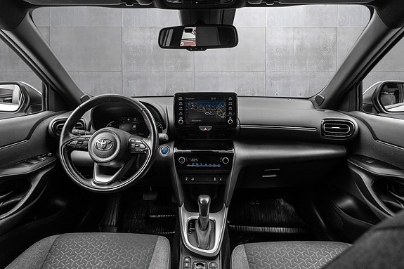 Toyota Yaris Cross 14 of 24