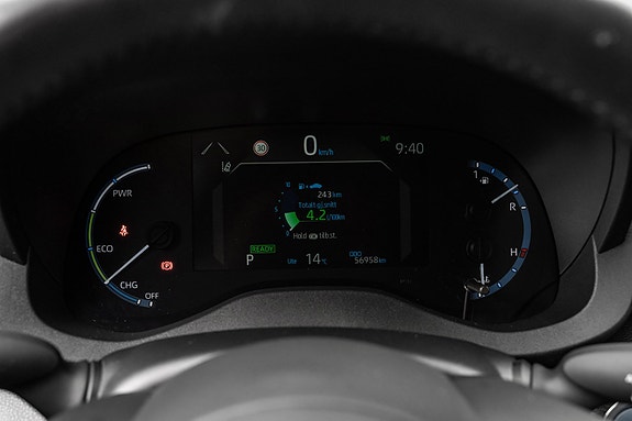 Toyota Yaris Cross 17 of 24