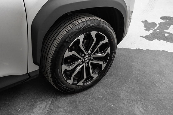 Toyota Yaris Cross 9 of 24