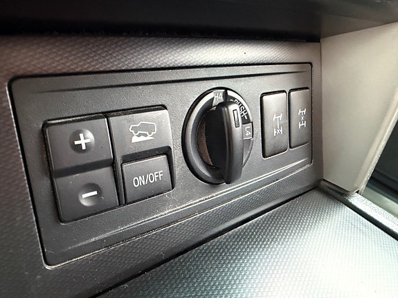 Toyota Land Cruiser 17 of 17