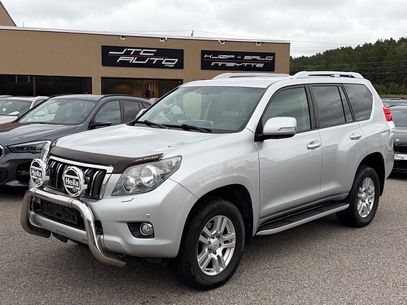Toyota Land Cruiser 2 of 17
