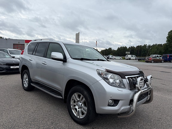 Toyota Land Cruiser 6 of 17