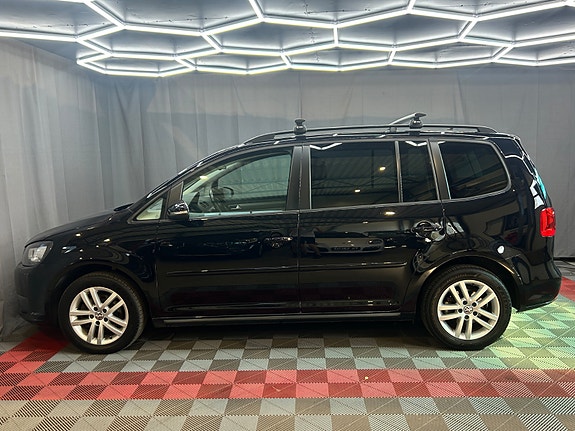 Volkswagen Touran 11 of 30