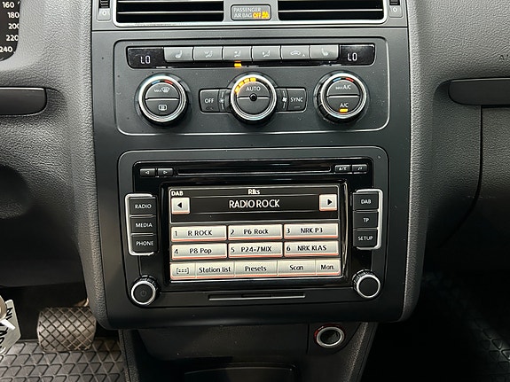 Volkswagen Touran 24 of 30