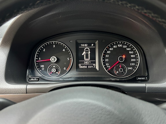 Volkswagen Touran 22 of 30