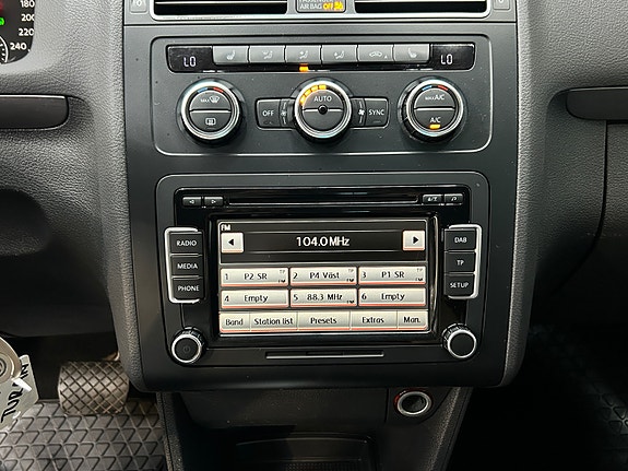 Volkswagen Touran 23 of 30