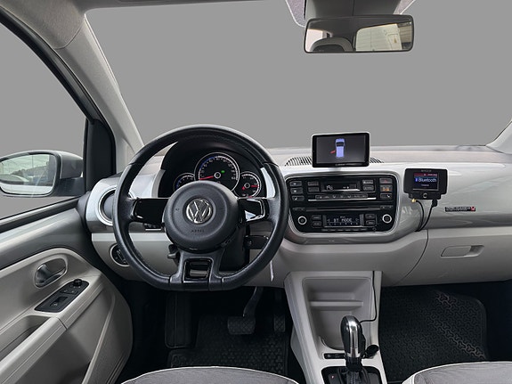 Volkswagen UP! 15 of 25