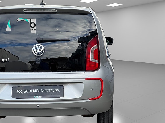 Volkswagen UP! 10 of 25