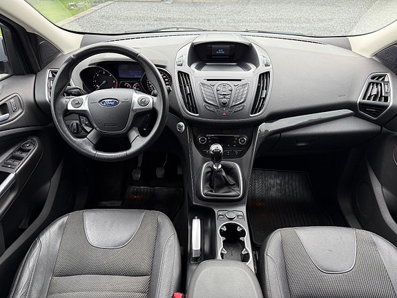 Ford Kuga 12 of 16