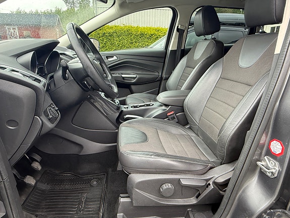 Ford Kuga 10 of 16