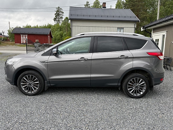 Ford Kuga 3 of 16
