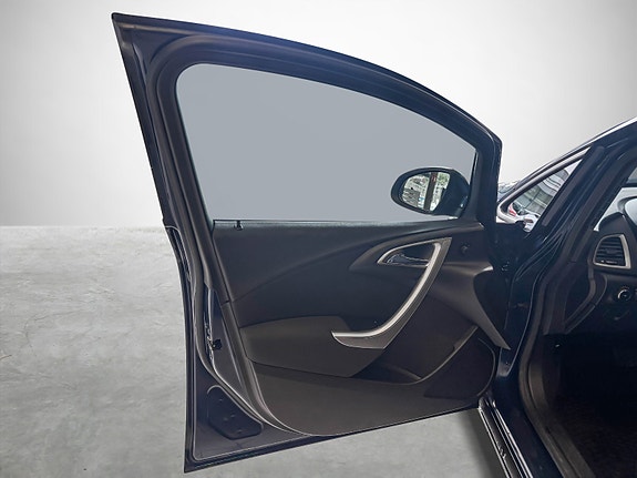 Opel Astra 9 of 24