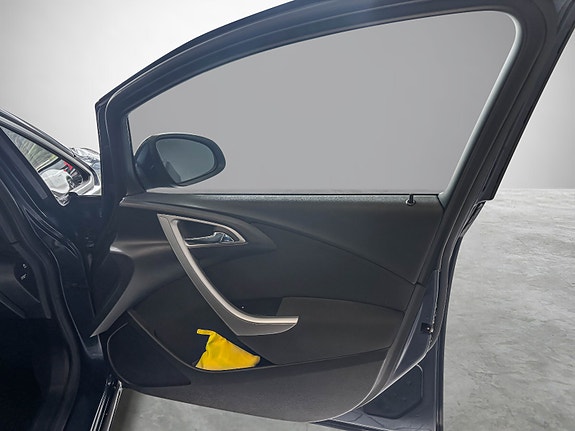Opel Astra 15 of 24