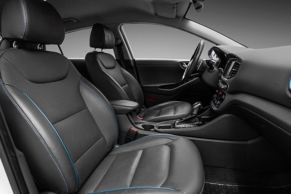 Hyundai IONIQ 27 of 28