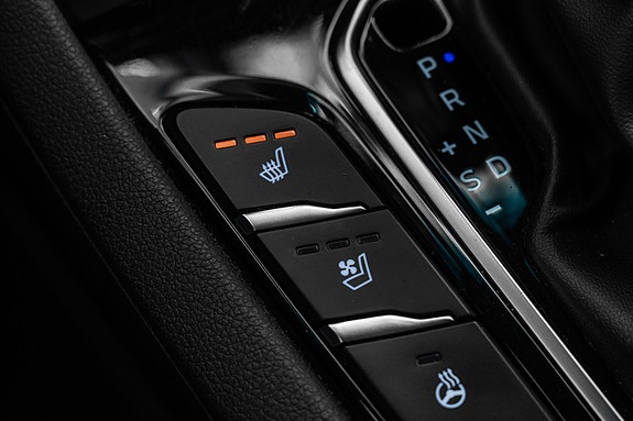 Hyundai IONIQ 15 of 28