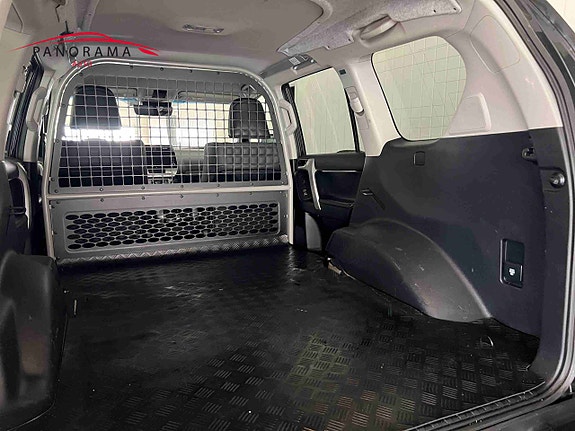 Toyota Land Cruiser 27 of 29