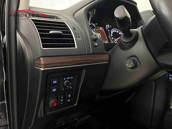 Toyota Land Cruiser 9 of 29