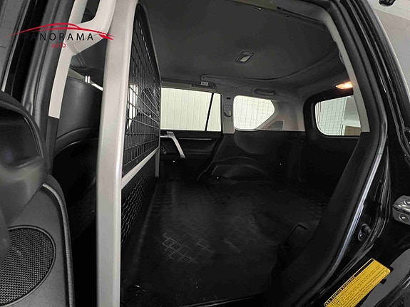 Toyota Land Cruiser 23 of 29