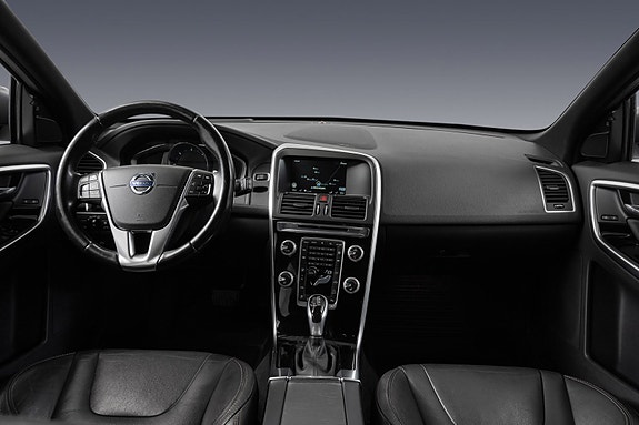 Volvo XC60 16 of 30