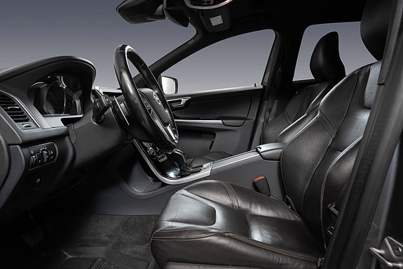 Volvo XC60 17 of 30