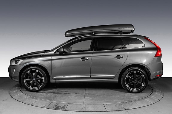 Volvo XC60 2 of 30