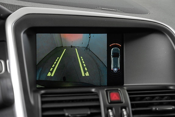 Volvo XC60 25 of 30