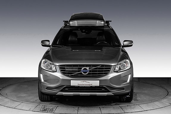 Volvo XC60 8 of 30