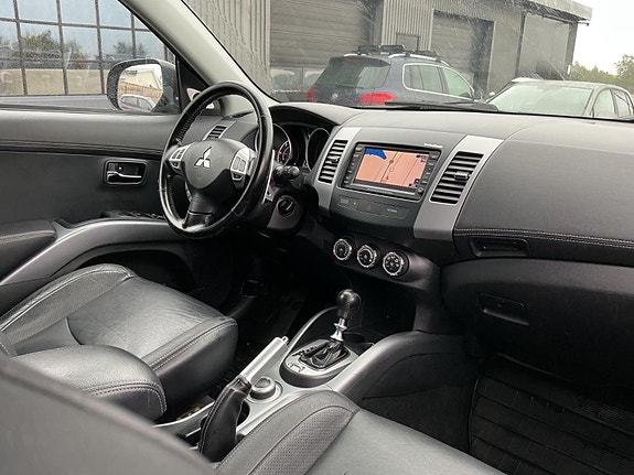 Mitsubishi Outlander 17 of 21