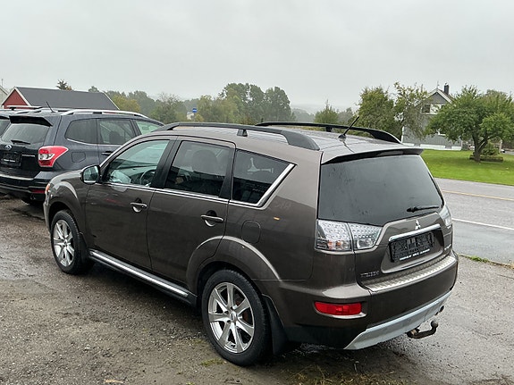 Mitsubishi Outlander 4 of 21