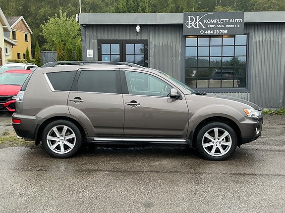 Mitsubishi Outlander 3 of 21