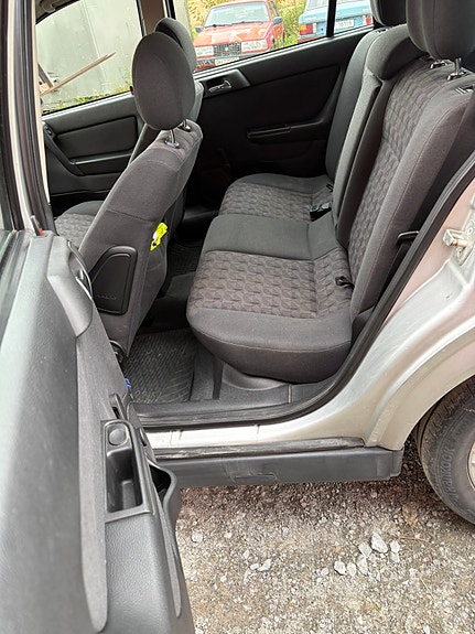 Opel Astra 8 of 10