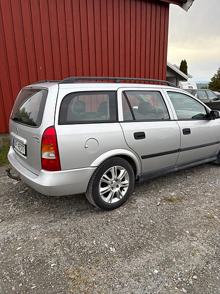 Opel Astra 4 of 10