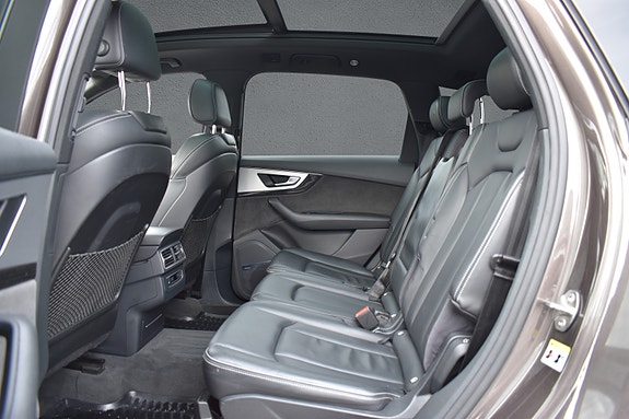 Audi Q7 13 of 30