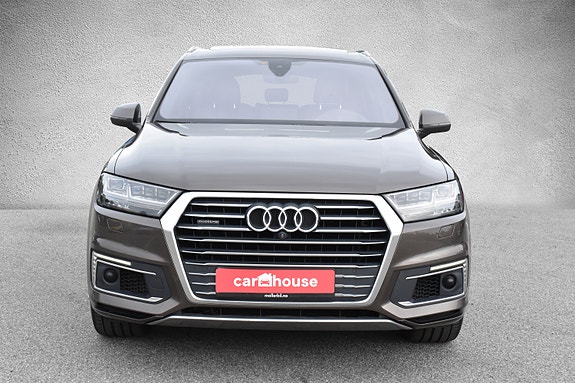 Audi Q7 4 of 30