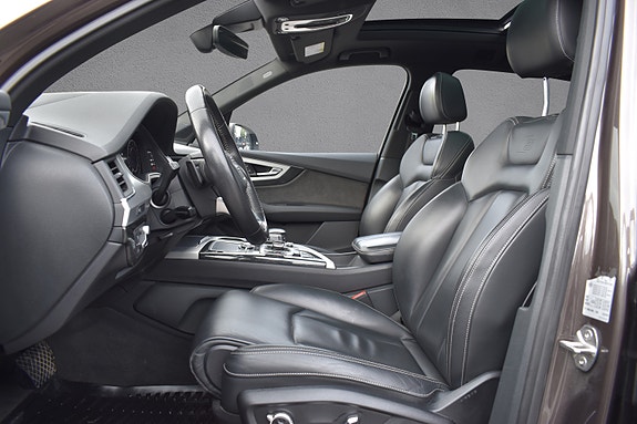 Audi Q7 14 of 30