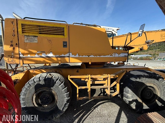 Liebherr A 932 Litronic 8 of 30