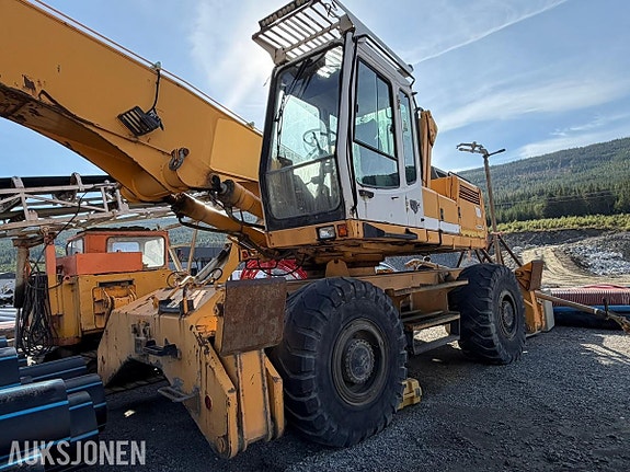 Liebherr A 932 Litronic 21 of 30