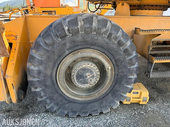 Liebherr A 932 Litronic 24 of 30