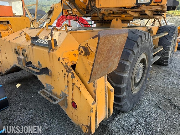 Liebherr A 932 Litronic 23 of 30