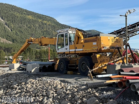 Liebherr A 932 Litronic 6 of 30